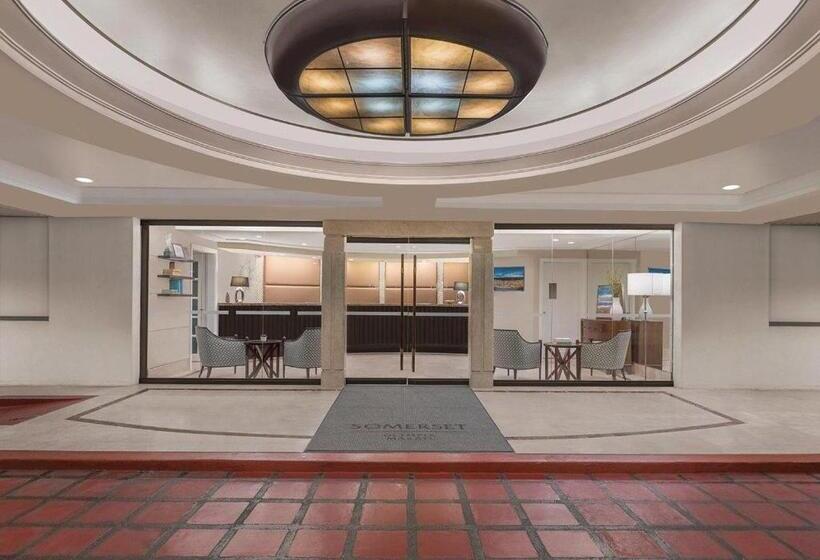 Hotel The Residences Olympia