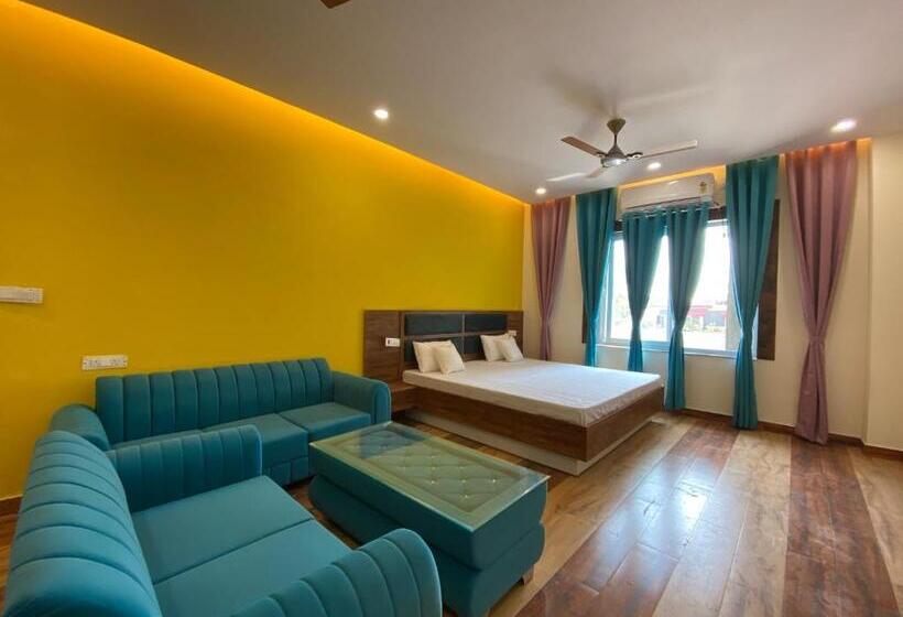 בית מלון כפרי The Shire Inn