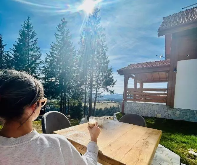 Hotelli Tiarra Mountain Lodge