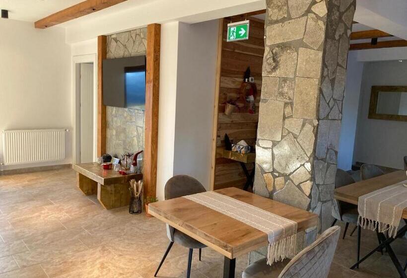 ホテル Tiarra Mountain Lodge