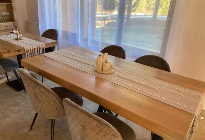 Hotelli Tiarra Mountain Lodge