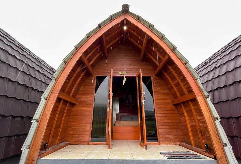 Отель Volcano Cabin Batur Redpartner