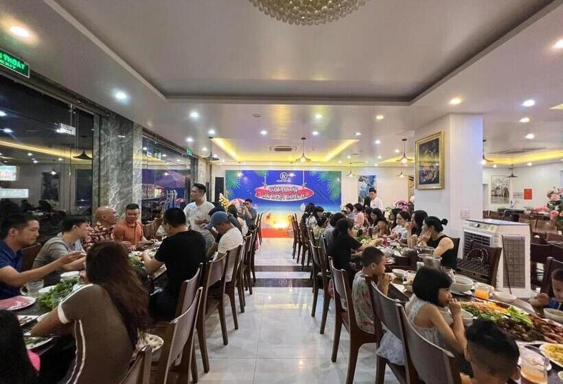 Khách Sạn Moonlight   Sen Biển Hotel   Lc Sầm Sơn