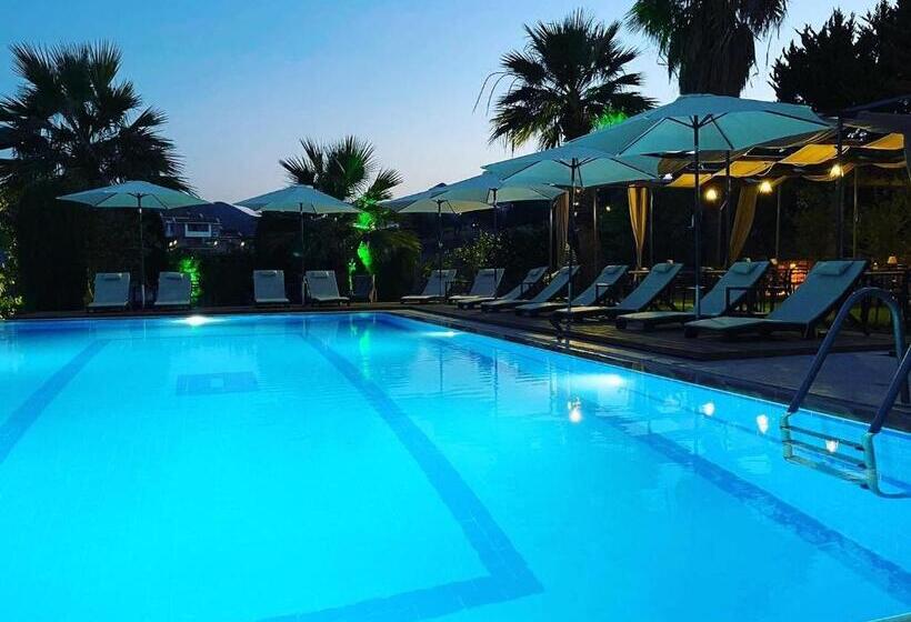 Mavi̇ Rota Buti̇k Otel