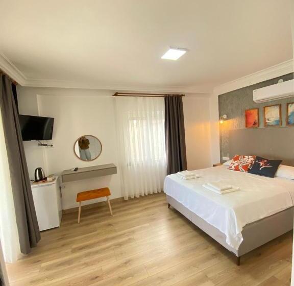 Mavi̇ Rota Buti̇k Otel