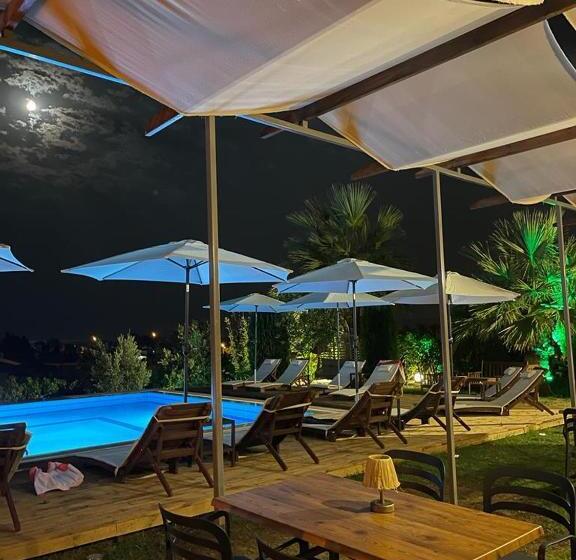 Mavi̇ Rota Buti̇k Otel