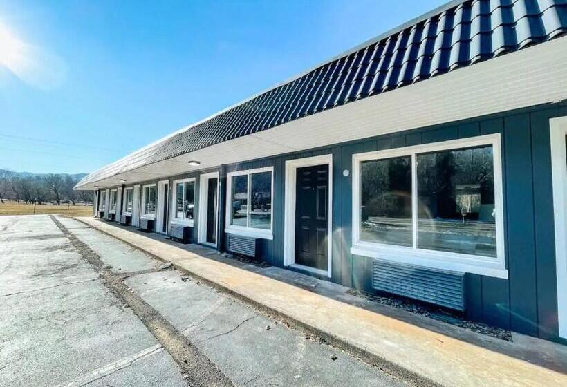 汽车旅馆  Meadow Room At The Trailblazer Unit 2