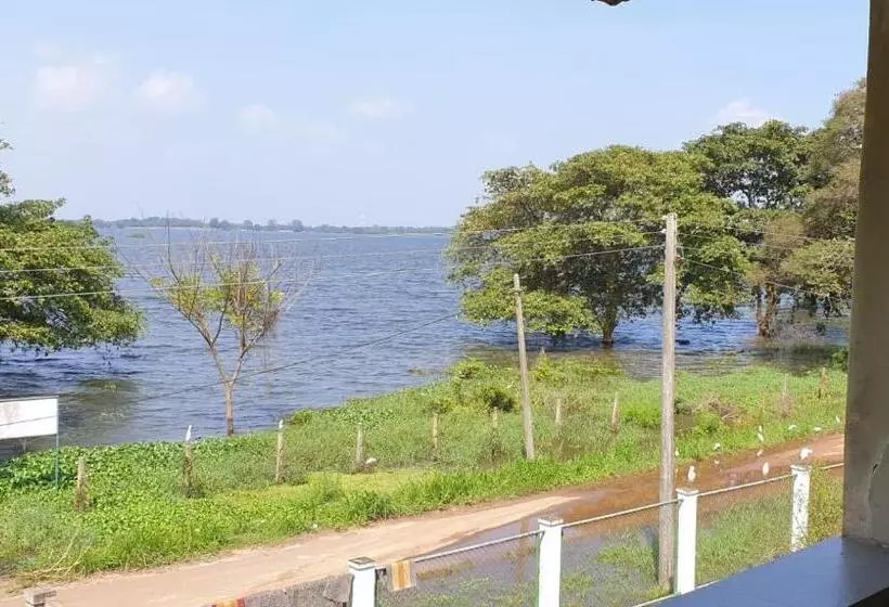 ペンション Ashok Hotel Anuradhapura