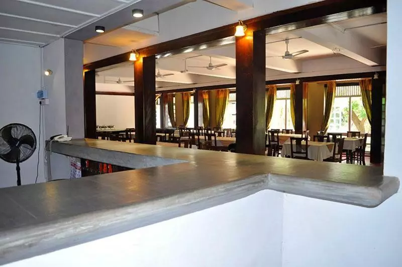 ペンション Ashok Hotel Anuradhapura