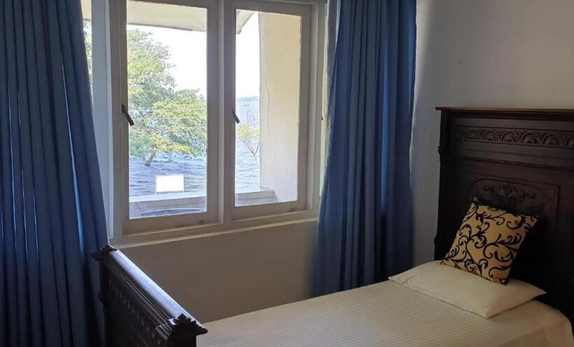 بنسيون Ashok Hotel Anuradhapura