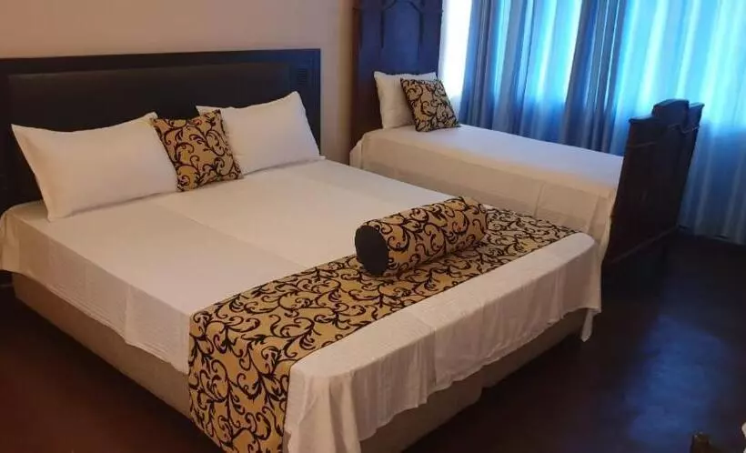 ペンション Ashok Hotel Anuradhapura