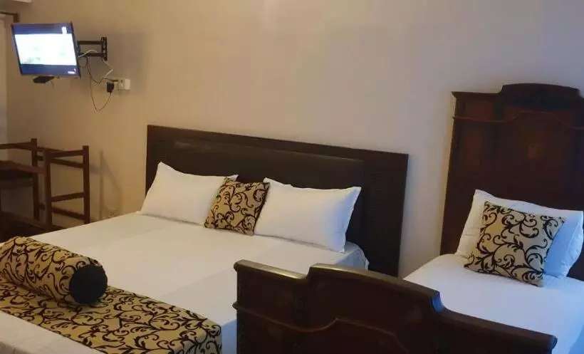 ペンション Ashok Hotel Anuradhapura