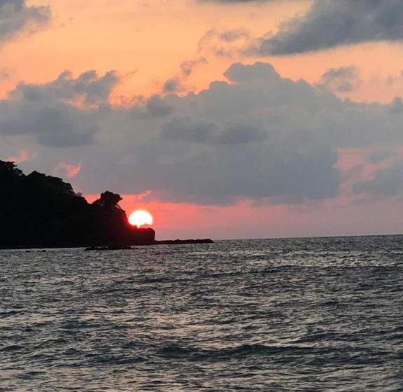 ペンション Casa Taller