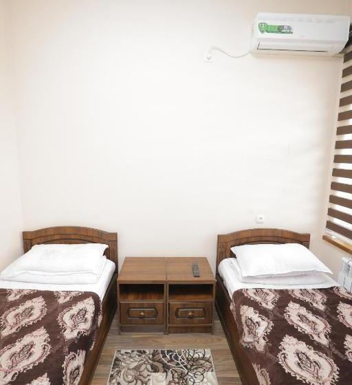 بنسيون Guest House Gumbaz Sts