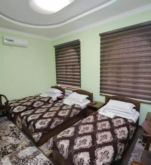 پانسیون Guest House Gumbaz Sts