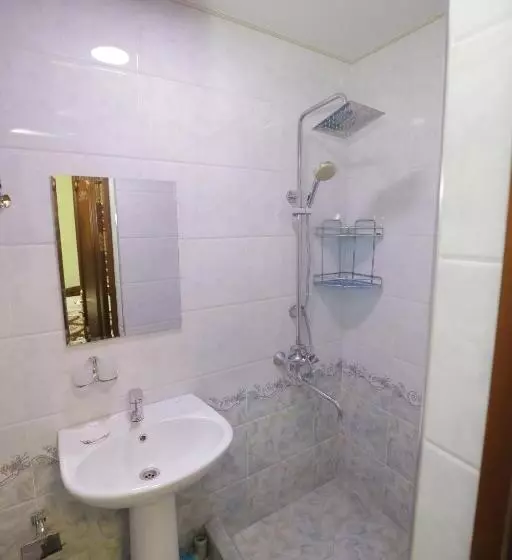 پانسیون Guest House Gumbaz Sts