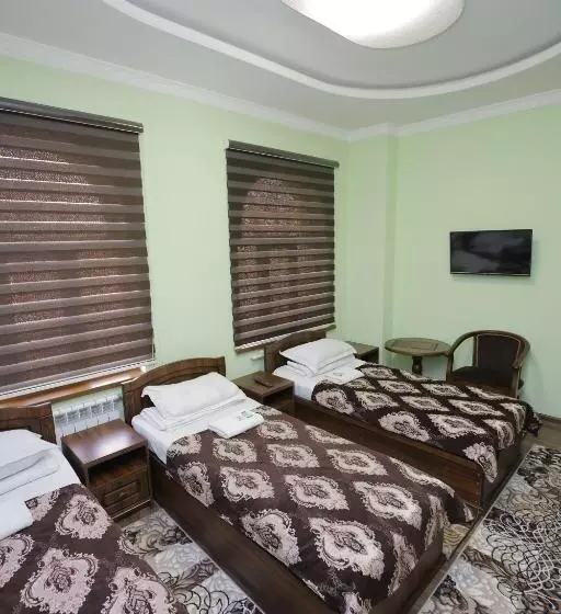 پانسیون Guest House Gumbaz Sts