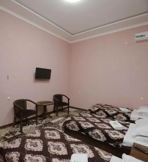 پانسیون Guest House Gumbaz Sts