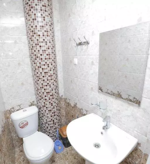 پانسیون Guest House Gumbaz Sts