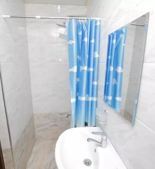 پانسیون Guest House Gumbaz Sts