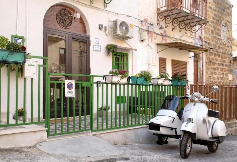 펜션 La Casa Dell Emiro