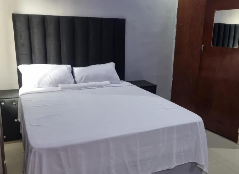 بنسيون Mmi Guest House Marble Hall