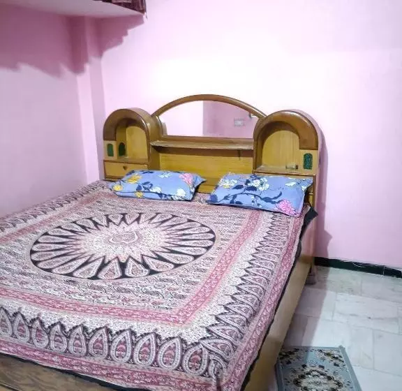 Majatalo Shuklahomestay