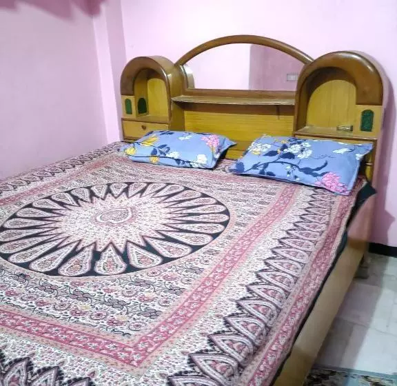 Majatalo Shuklahomestay
