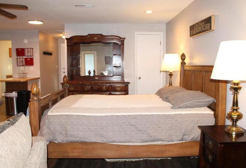 Пансион The Guest House