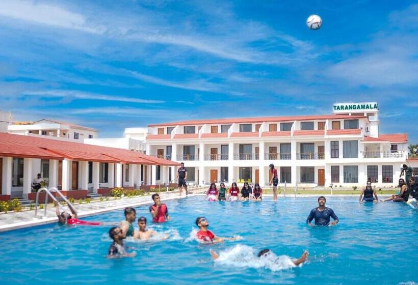 Resort Tarangamala On Beach