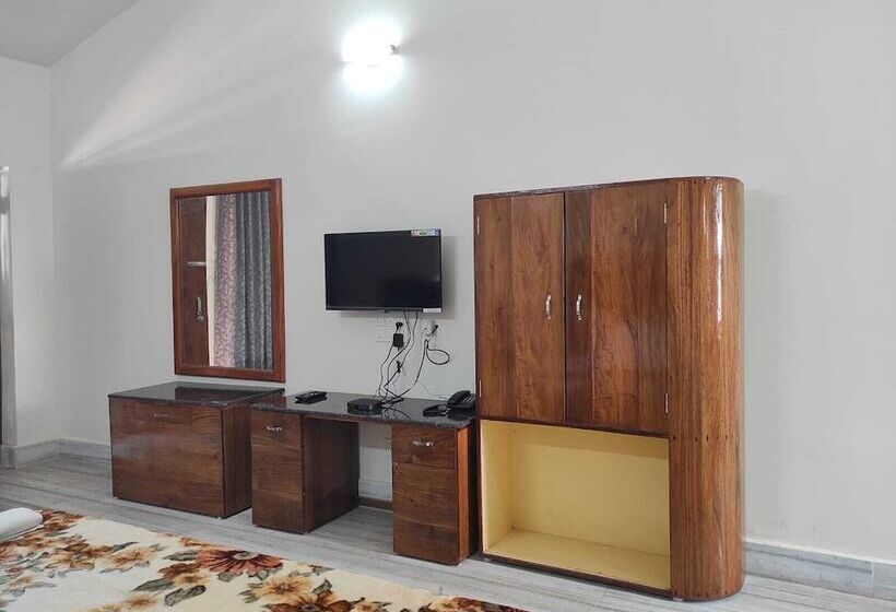 Resort Tarangamala On Beach