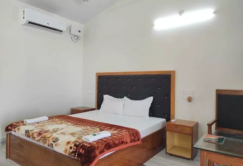 リゾートホテル Tarangamala On Beach