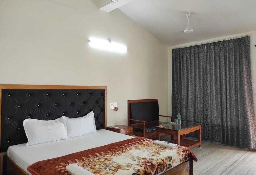 Resort Tarangamala On Beach