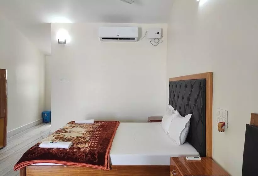 リゾートホテル Tarangamala On Beach