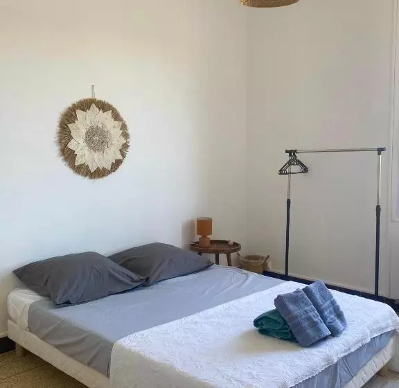 Aamiaismajoitus (B&B) Les Alyscamps