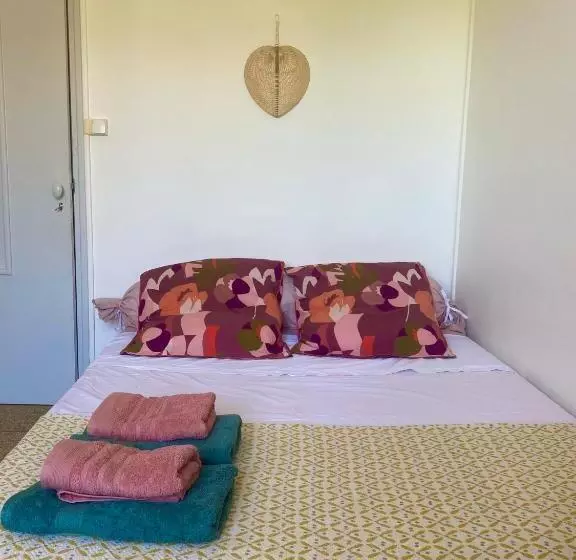 Aamiaismajoitus (B&B) Les Alyscamps