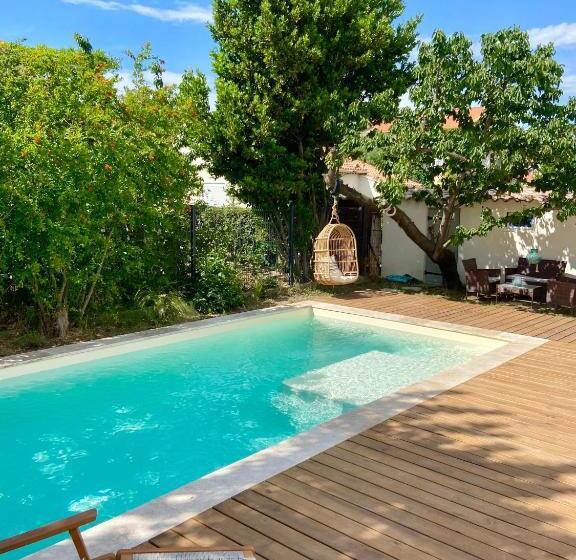 ベッドアンドブレックファースト Les Alyscamps