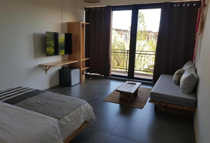 تختخواب و صبحانه Villas Rocher   Junior Suite 3b