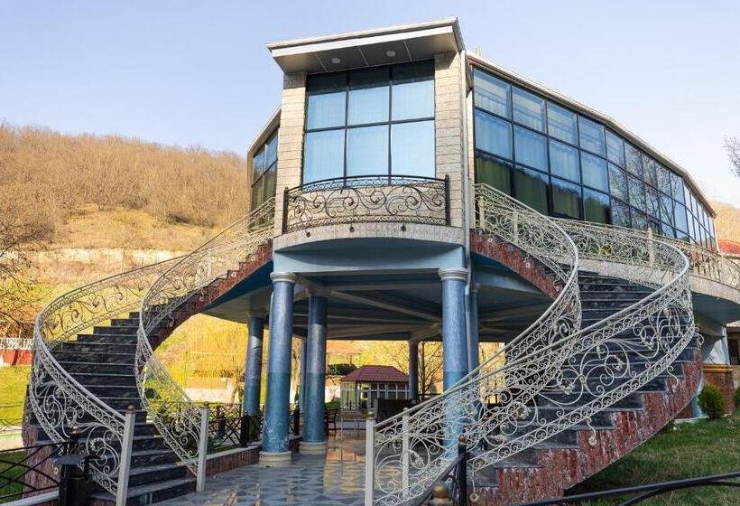 هتل Cənnət Məkən Göygöl