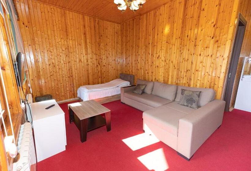 هتل Cənnət Məkən Göygöl