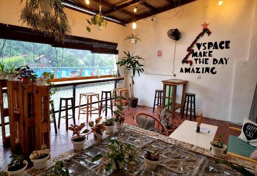 Hotel-cápsula V Space Capsule Cafe Melaka