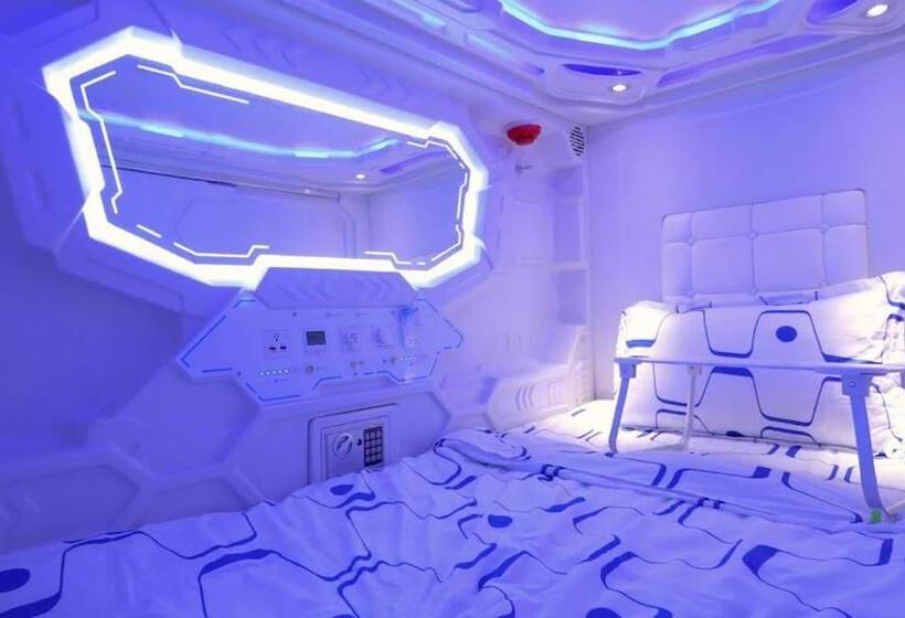 Hotel-cápsula V Space Capsule Cafe Melaka