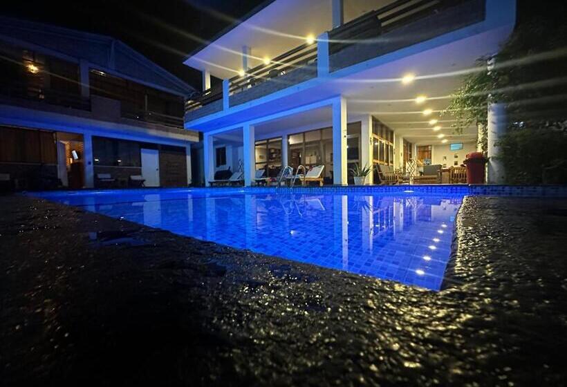 ホテル La Fogata Del Sur