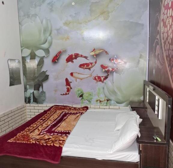 Отель Shree Ram Krishna Dham