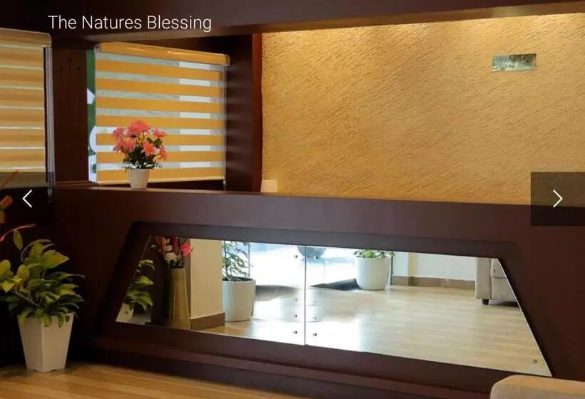 Luxe Hotel Thekkady