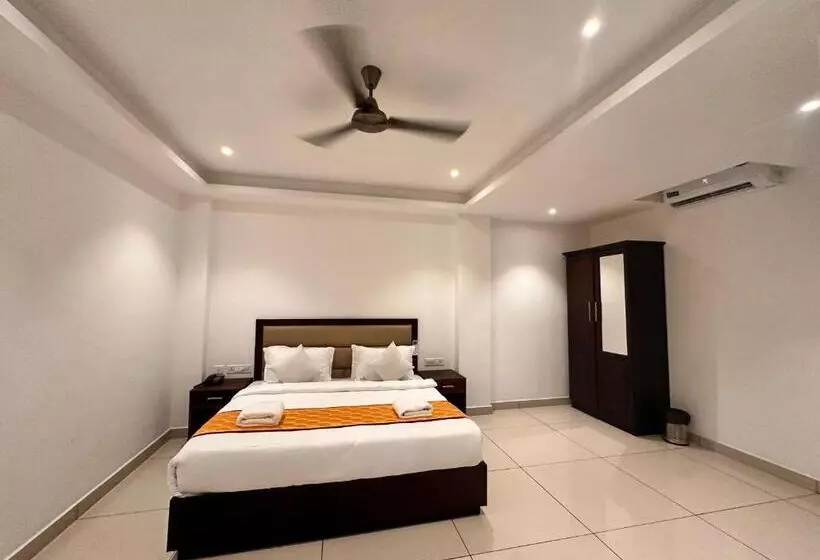 Luxe Hotel Thekkady