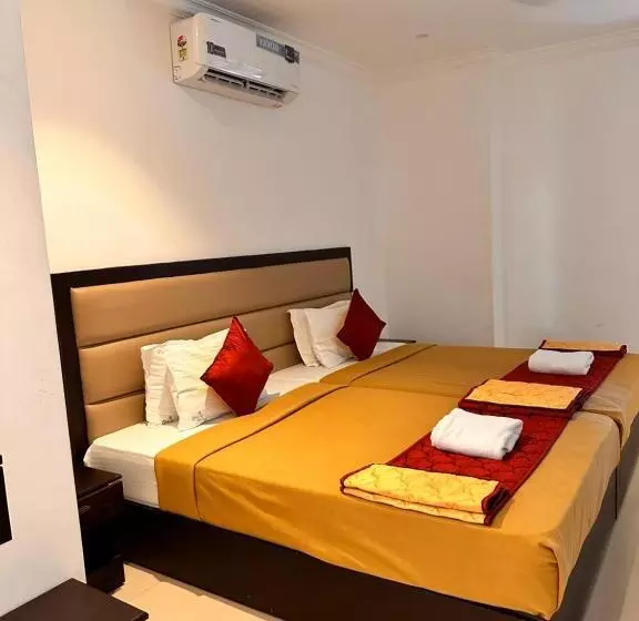 Luxe Hotel Thekkady