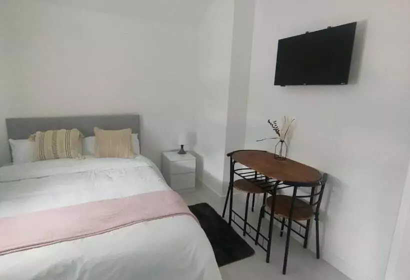 Motelli Modern Bromley House In London Br5