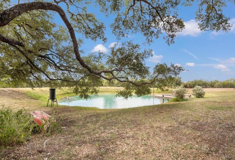 بنسيون Indian Springs Lakehouse