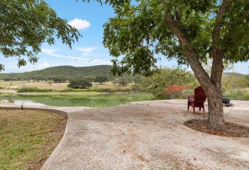 بنسيون Indian Springs Lakehouse